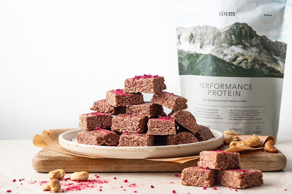 Form-Cashew-Raspberry-protein-bites