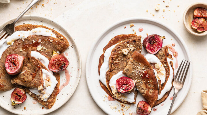 Form hazelnut crepes