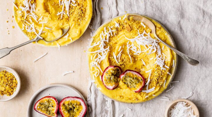 Form-Mango-Turmeric-Smoothie-Bowl