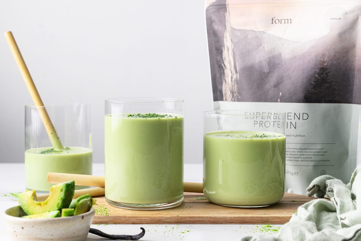 Form-matcha-Smoothie