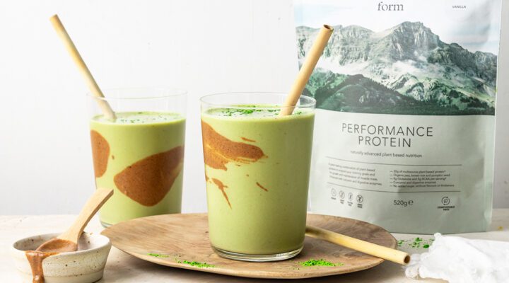 the-ultimate-smoothie-guide-2025